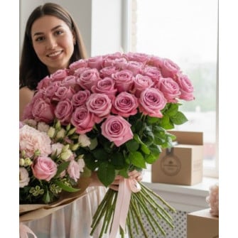 Букет из 31 розовой розы