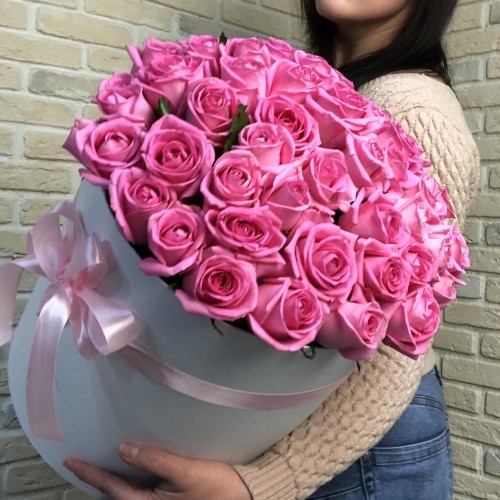 Купить на заказ 51 розовая роза в коробке с доставкой в Астане