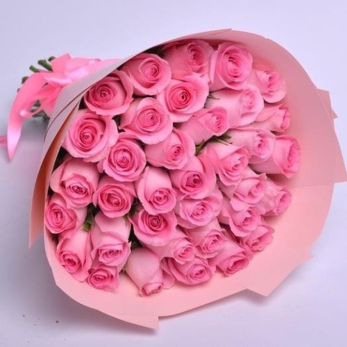 Купить на заказ Букет из 35 розовых роз с доставкой в Астане