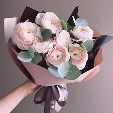 Ранункулюсы на 8 марта в Алматы — купить с доставкой