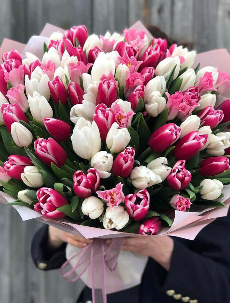 Букет коллеге на 8 марта — купить в Астане с доставкой